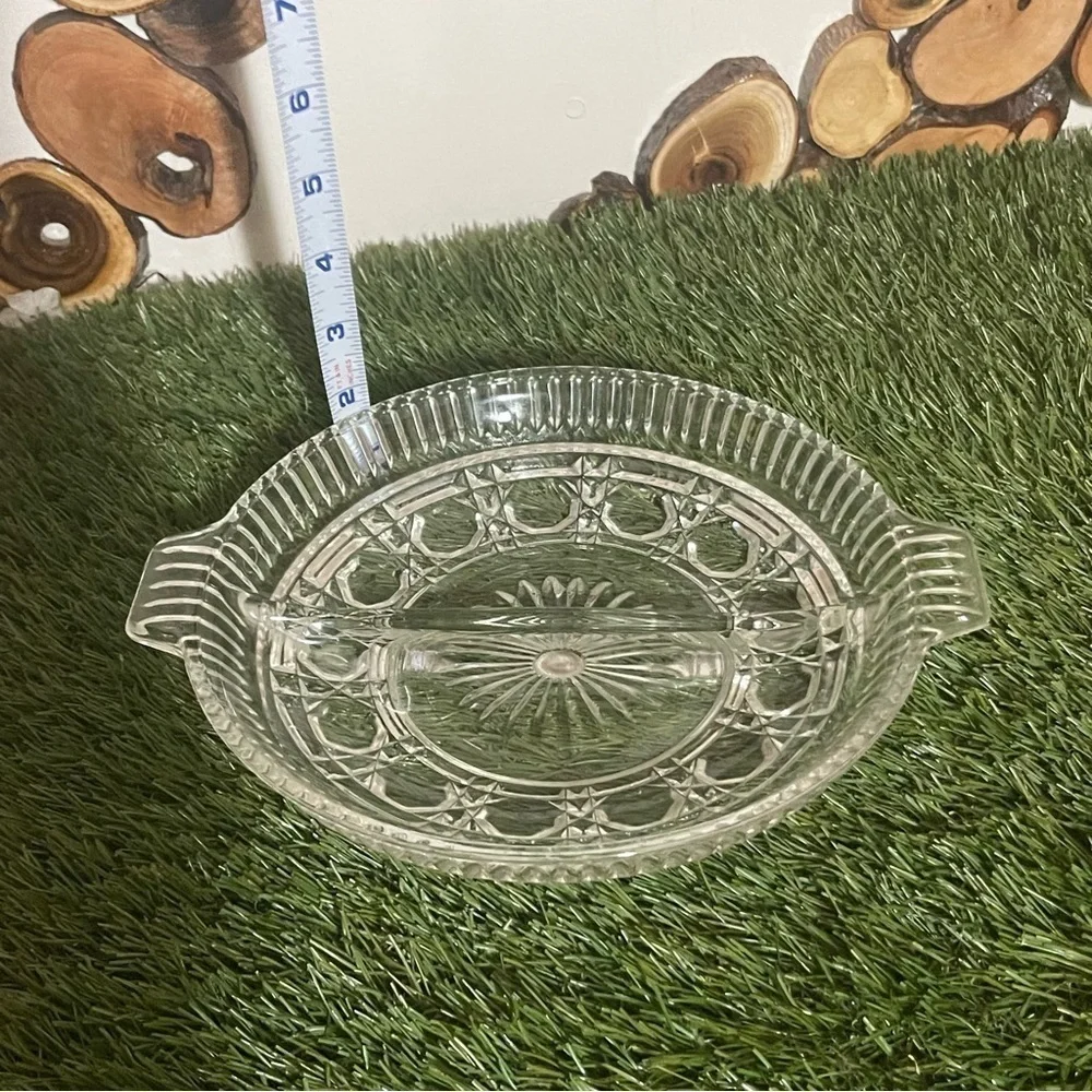 VINTAGE FEDERAL GLASS DIVIDED CANDY/RELISH DISH ROUND WINDSOR